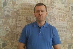 Андрей Камынин сам записал видеовопрос к знатокам. Фото: стоп-кадр 